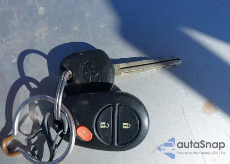 2011 Toyota Tundra Limited 5.7L V8 z USA, uszkodzony, nr VIN 5TFFY5F10BX106720